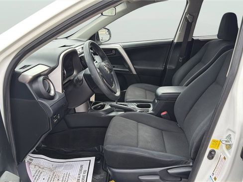 Used 2016 Toyota RAV4 LE AWD/4WD image 11