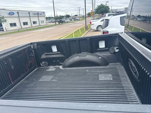 Used 2019 Ford F150 XLT w/ Equipment Group 302A Luxury RWD image 4