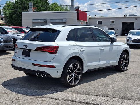 Used 2021 Audi SQ5 Premium Plus w/ Premium Plus Package AWD/4WD image 2