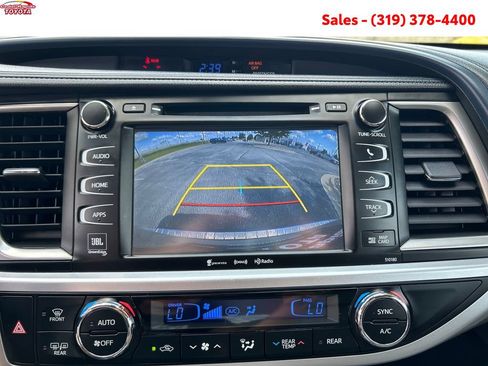 Certified 2018 Toyota Highlander Limited AWD/4WD image 19