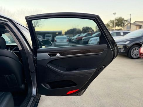 Used 2016 Hyundai Genesis 3.8 image 51