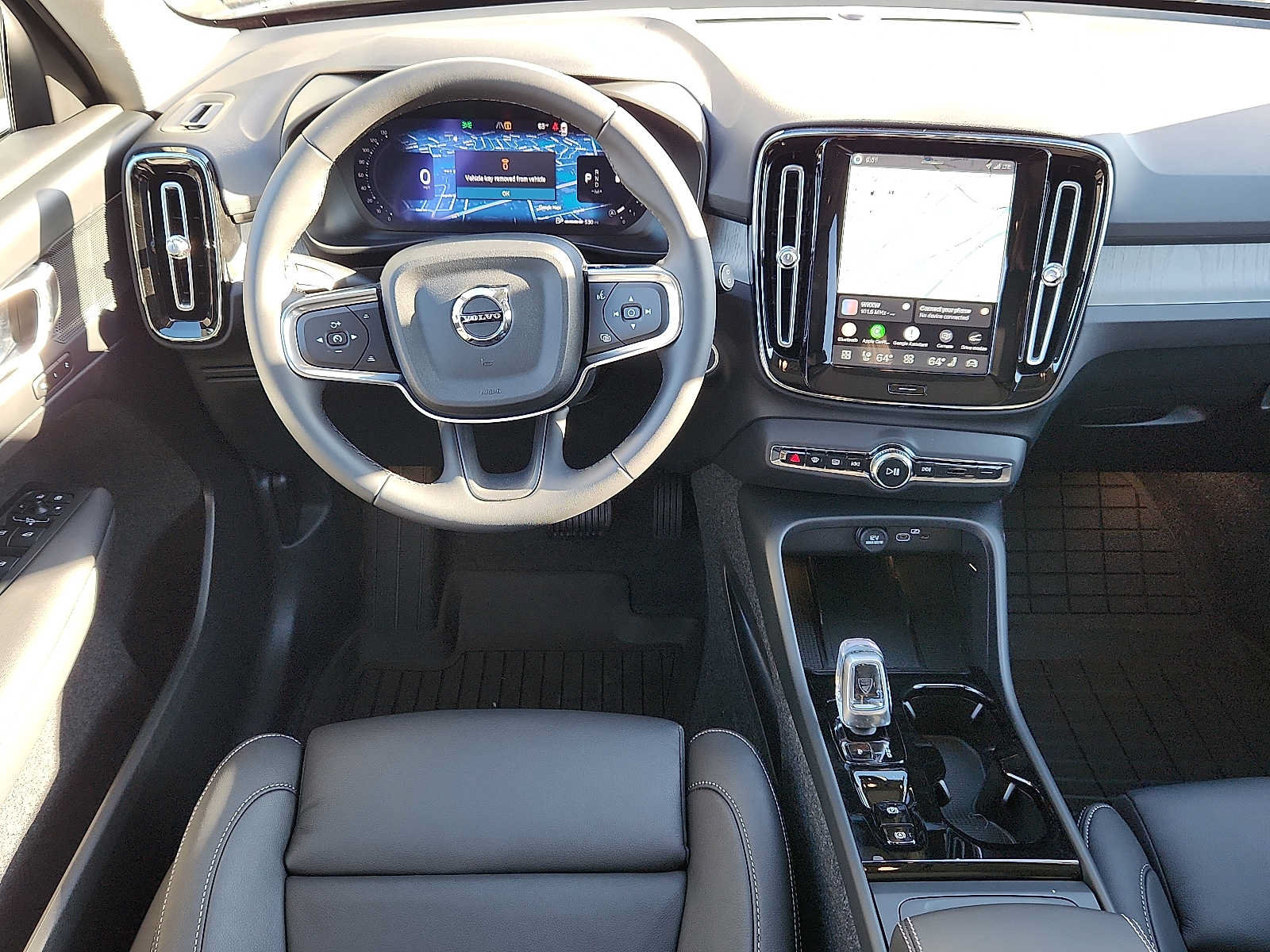 Used 2026 Volvo XC40 B5 Plus w/ Protection Package Premier AWD/4WD image 11