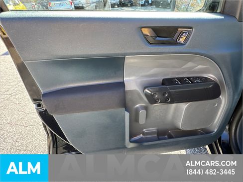 Used 2022 Ford Maverick XL image 12