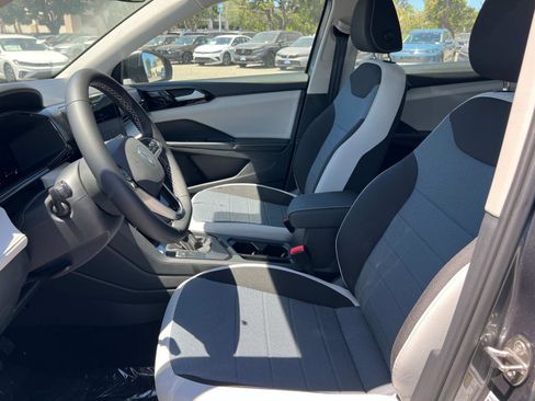 New 2025 Volkswagen Taos S image 16
