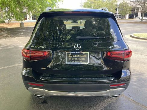 Used 2020 Mercedes-Benz GLB 250 image 3