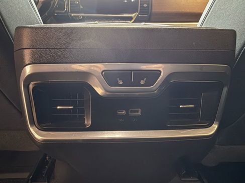 Used 2022 Chevrolet Silverado 1500 High Country w/ Max Trailering Package AWD/4WD image 19