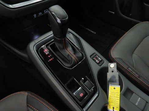 Certified 2025 Subaru Crosstrek 2.5i Limited w/ Crosstrek Mirror Package image 18