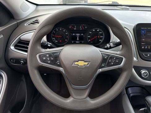 Used 2023 Chevrolet Malibu LS FWD image 12