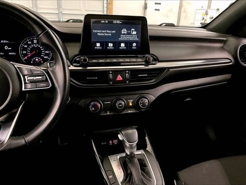 Used 2021 Kia Forte GT-Line FWD image 6