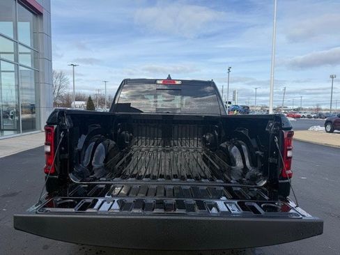 New 2026 RAM 1500 4x4 Crew Cab image 23