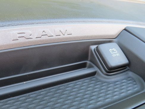 New 2024 RAM 2500 Tradesman w/ Chrome Appearance Group image 13