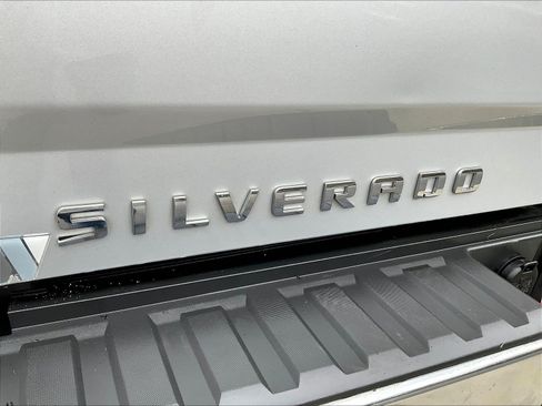 Used 2018 Chevrolet Silverado 1500 LT w/ All Star Edition AWD/4WD image 25