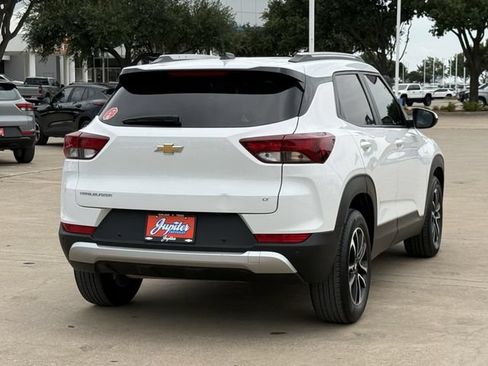 Certified 2024 Chevrolet TrailBlazer LT w/ LT Cold Weather Package FWD image 5