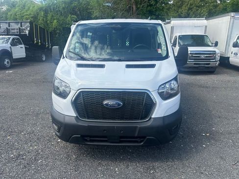 Used 2024 Ford Transit 250 Low Roof w/ Exterior Upgrade Package RWD image 2