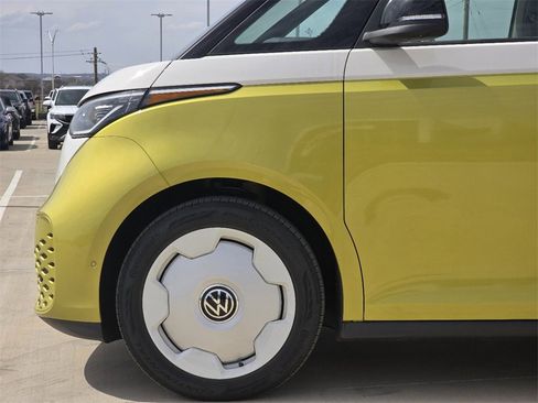 New 2025 Volkswagen ID. Buzz 1st Edition image 5
