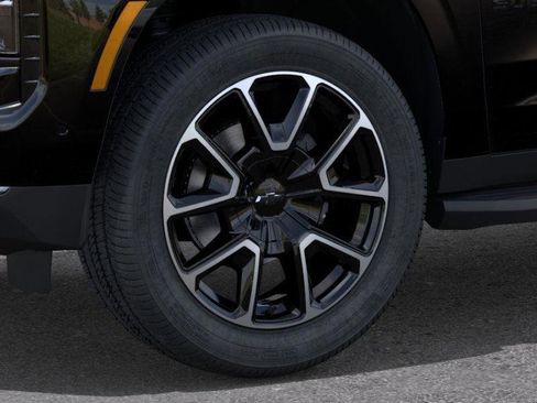 New 2026 Chevrolet Suburban RST image 9