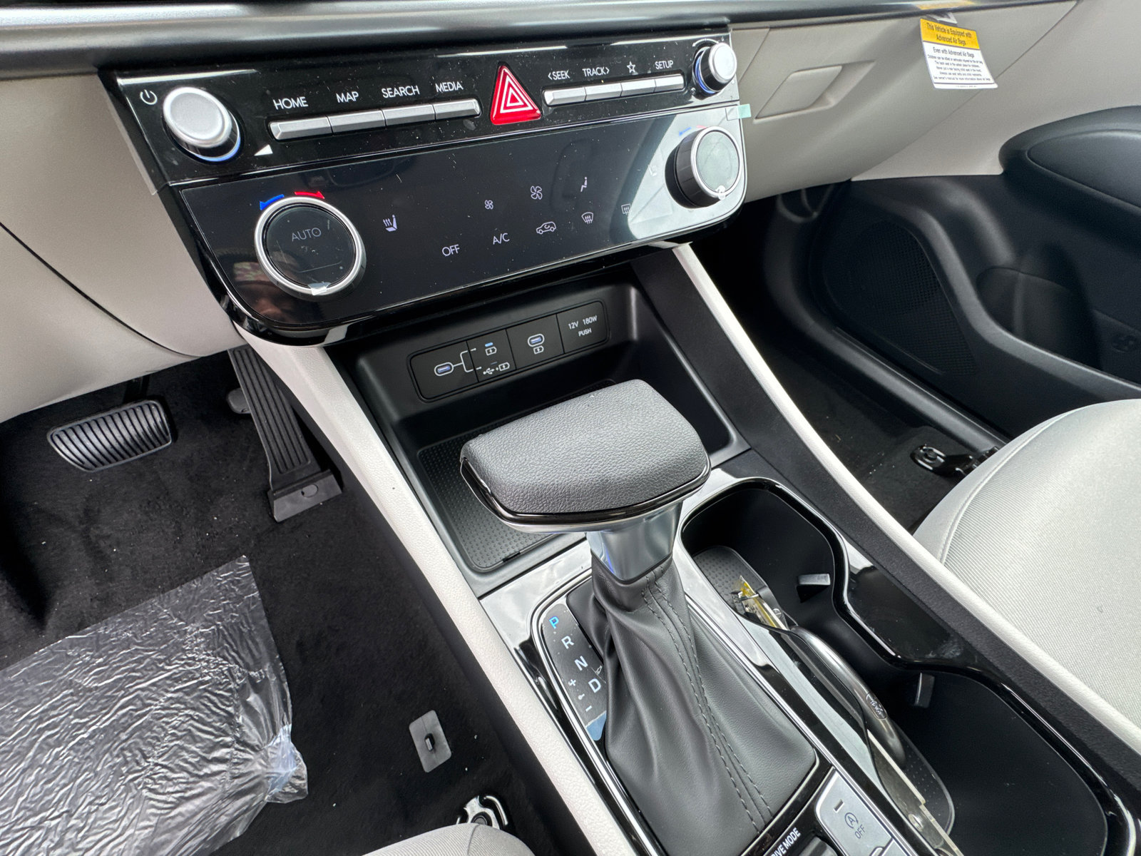New 2026 Hyundai Tucson SEL Plus FWD image 32