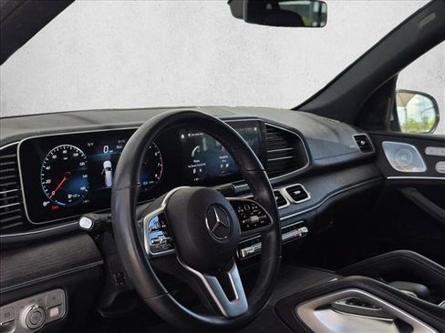 Used 2020 Mercedes-Benz GLS 450 4MATIC image 12