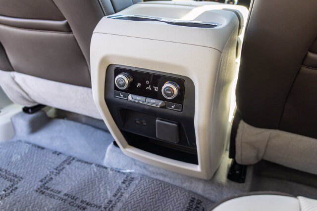 Used 2024 GMC Acadia Denali w/ Super Cruise Package AWD/4WD image 31