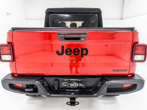 Used 2020 Jeep Gladiator Sport w/ Quick Order Package 24S AWD/4WD image 5