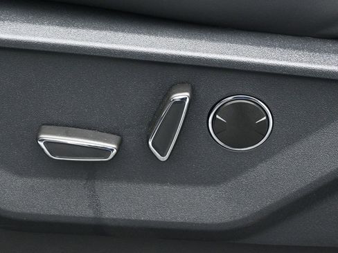 New 2025 Ford F150 Lariat w/ Equipment Group 502A High image 9