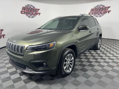 Used 2021 Jeep Cherokee Latitude Lux w/ Sun & Sound Group image 3