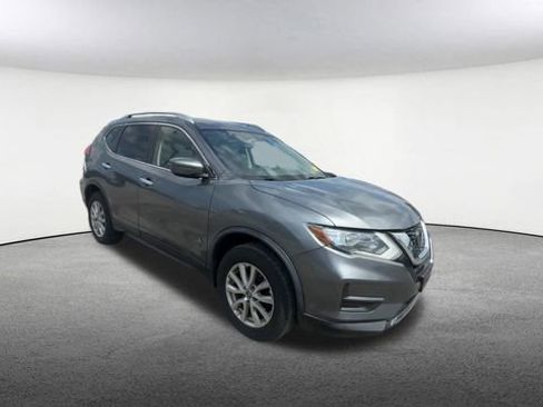 Used 2018 Nissan Rogue SV AWD/4WD image 2