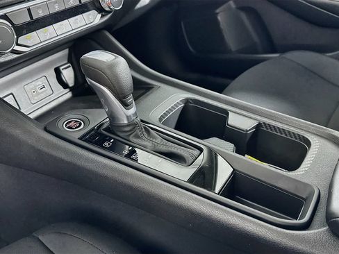 Used 2025 Nissan Sentra S FWD image 17