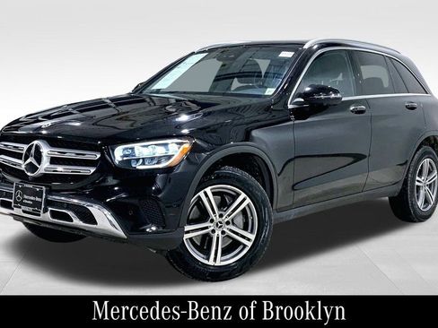 Used 2022 Mercedes-Benz GLC 300 4MATIC image 3