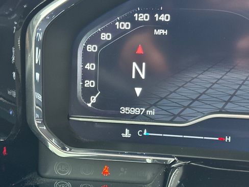 Used 2023 GMC Sierra 1500 Elevation image 33