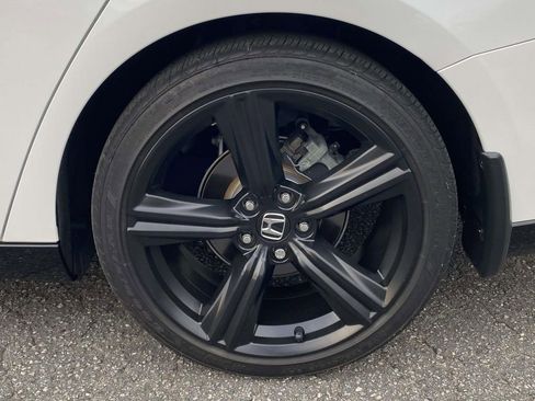 Used 2023 Honda Accord Sport image 8