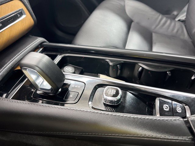 Used 2023 Volvo XC90 B6 Plus AWD/4WD image 20
