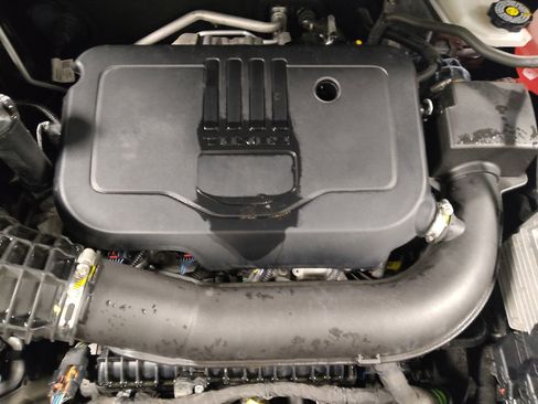 Used 2024 Chevrolet Blazer LT FWD image 30
