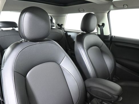 Used 2016 MINI Cooper 2-Door Hardtop FWD image 32
