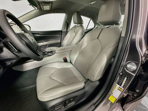 Used 2024 Toyota Camry SE FWD image 20