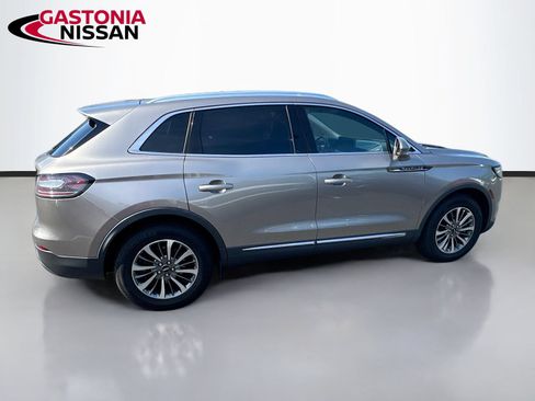 Used 2021 Lincoln Nautilus FWD w/ Equipment Group 101A image 10