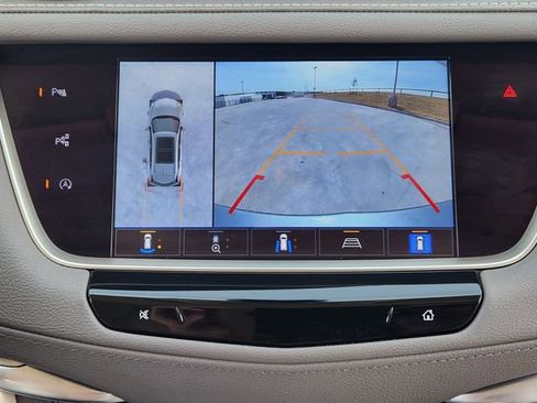 Used 2023 Cadillac XT5 Premium Luxury w/ Technology Package FWD image 19