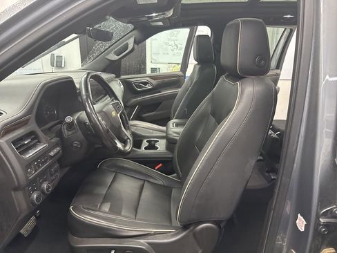 Used 2021 Chevrolet Suburban Premier w/ Premium Package image 2