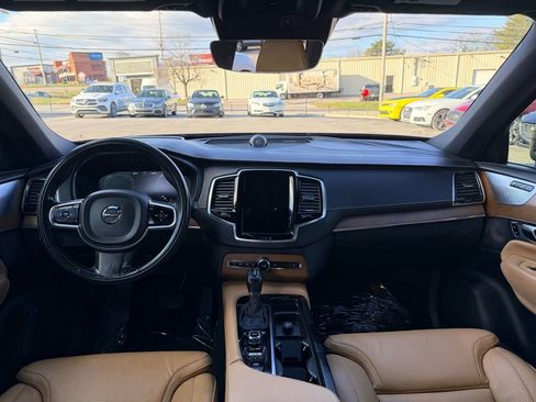 Used 2016 Volvo XC90 T6 image 20