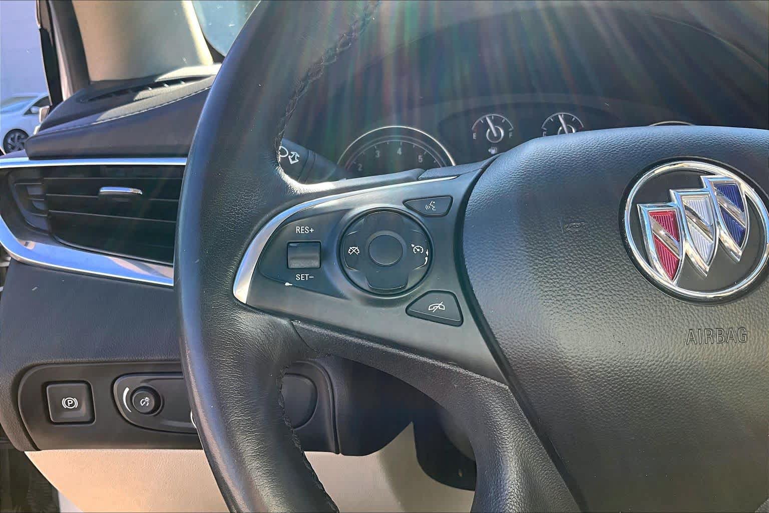 Used 2020 Buick Enclave Essence FWD image 20