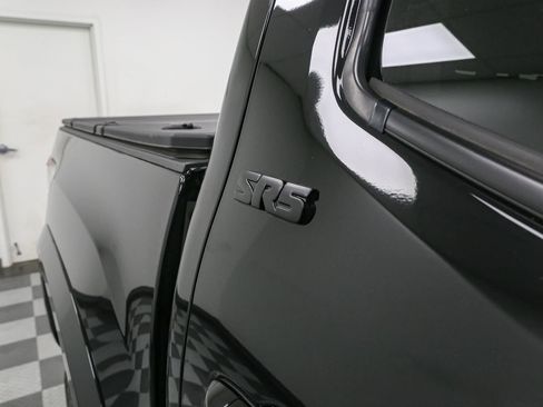 Used 2023 Toyota Tacoma SR5 AWD/4WD image 8