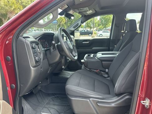 Used 2020 Chevrolet Silverado 1500 Custom w/ Custom Value Package AWD/4WD image 16