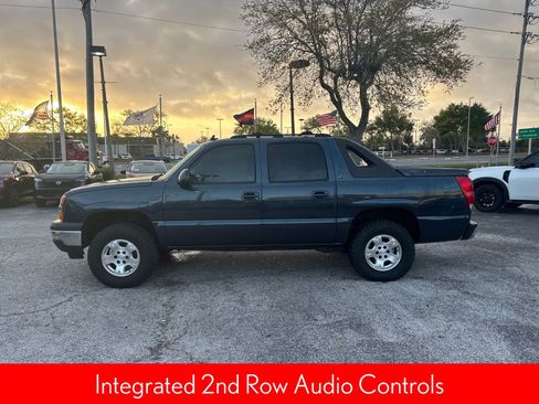 Used 2006 Chevrolet Avalanche Z66 w/ Sun And Sound Package image 12