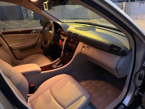 Used 2002 Mercedes-Benz C 320 Wagon image 21