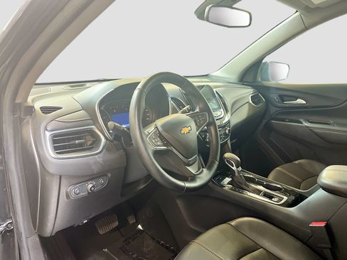 Used 2024 Chevrolet Equinox Premier AWD/4WD image 9