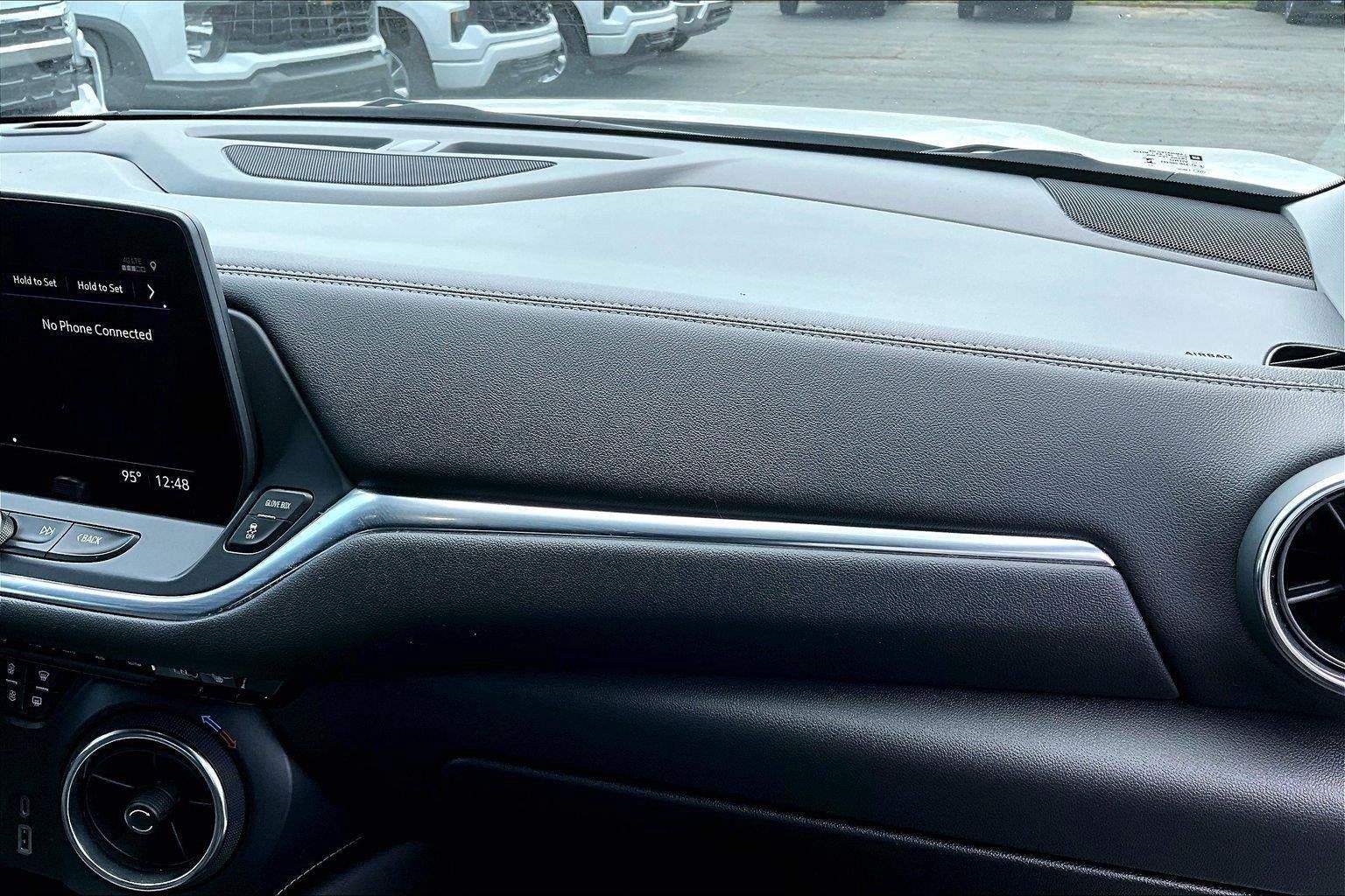 Used 2025 Chevrolet Blazer LT AWD/4WD image 17