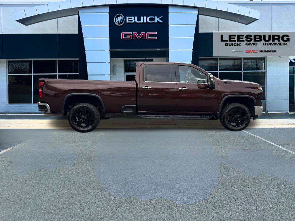 Used 2024 Chevrolet Silverado 3500 LTZ w/ LTZ Plus Package AWD/4WD image 8