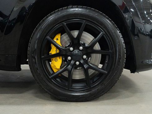 Used 2018 Jeep Grand Cherokee Trackhawk image 10