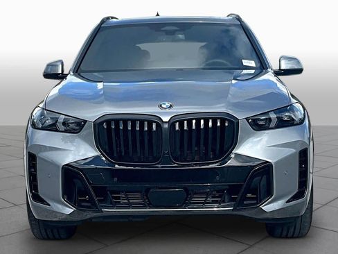 Used 2026 BMW X5 xDrive40i w/ M Sport Package AWD/4WD image 3