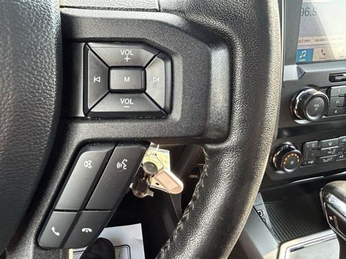 Used 2019 Ford F150 XLT w/ Equipment Group 302A Luxury AWD/4WD image 19